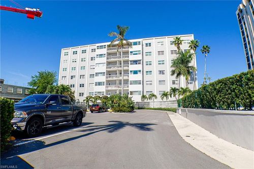 1900 Clifford St, FORT MYERS, FL, 33901-3230 | Card Image