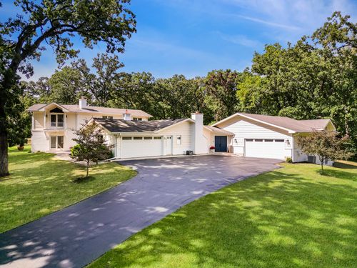 21744 N Hickory Hill Dr, Kildeer, IL, 60047-8661 | Card Image