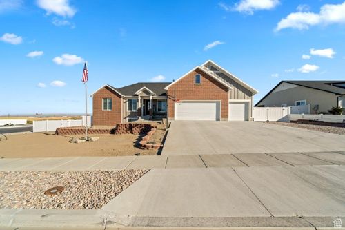 1470 W 3225 S, Perry, UT, 84302 | Card Image