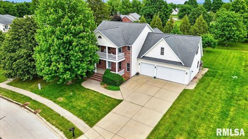 333 Linden Ln, Williamsville, IL, 62693-9002 | Card Image