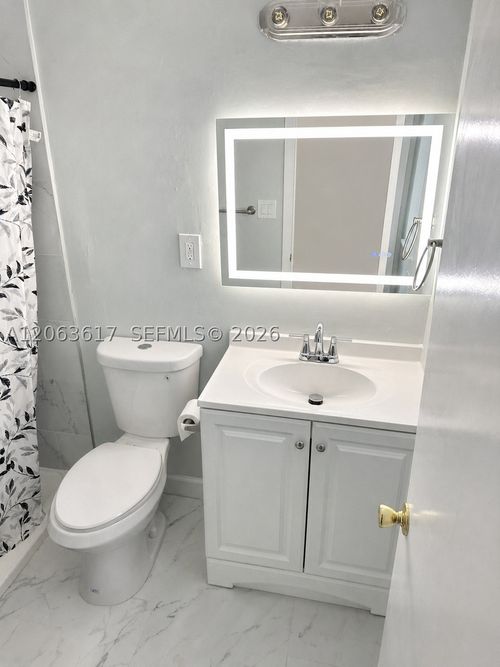 c-2008 S 10th St, Fort Pierce, FL, 34950-5356 | Card Image