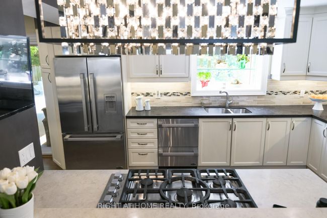 25 Ransom St, House other with 4 bedrooms, 5 bathrooms and 4 parking in Aurora ON | Image 13