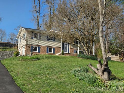 106 Shelly Drive, Hendersonville, NC, 28792 | Card Image