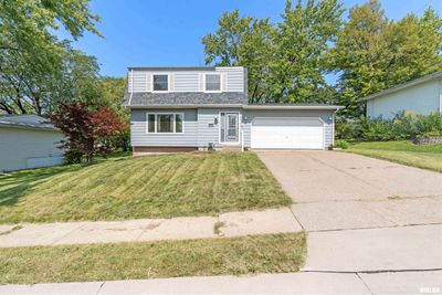 2910 Camden Drive, House other with 3 bedrooms, 2 bathrooms and null parking in Bettendorf IA | Image 2