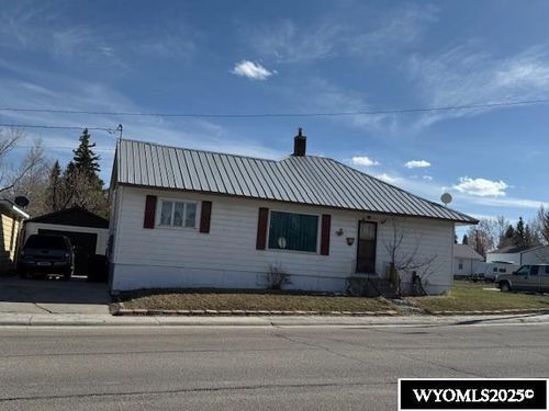 1336 1st West Ave, Kemmerer, WY, 83101-3502 | Card Image