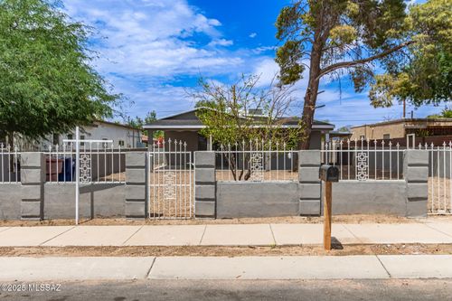 814 W Jacinto St, Tucson, AZ, 85705-4124 | Card Image
