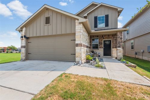 205 Strand Ln, Bastrop, TX, 78602-2210 | Card Image
