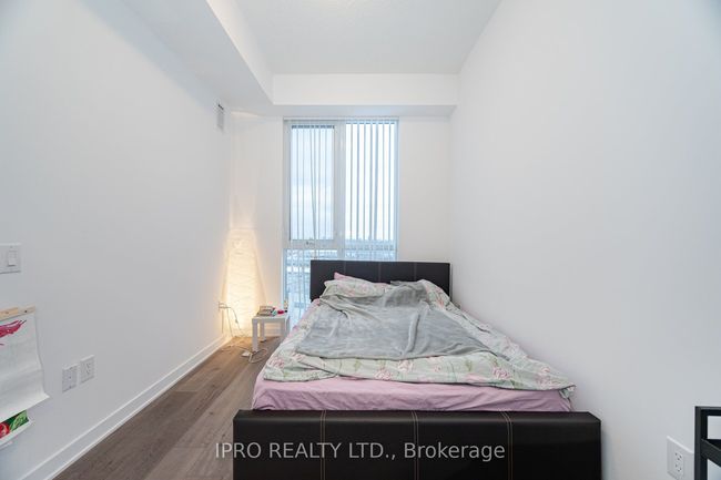 911 - 60 Honeycrisp Cres, Condo with 2 bedrooms, 1 bathrooms and null parking in Concord ON | Image 18