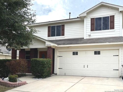 8454 Blackstone Cv, Converse, TX, 78109-3727 | Card Image