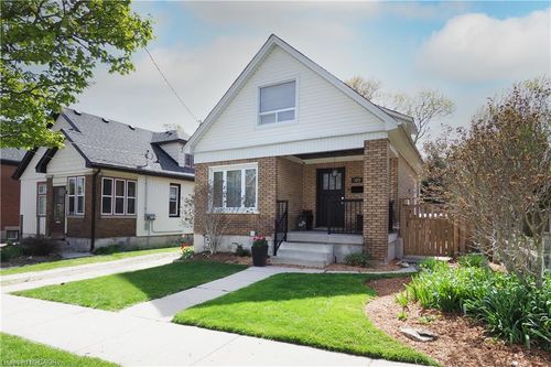 123 Samuel St, Kitchener, ON, N2H1P9 | Card Image