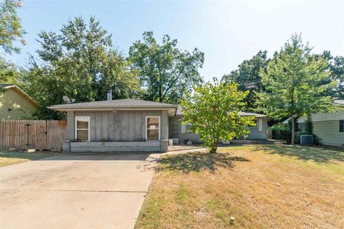 2133 W Arrowhead Dr, Stillwater, OK, 74074-2510 | Card Image