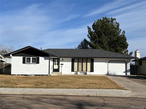 214 6th St, Burlington, CO, 80807-1950 | Card Image