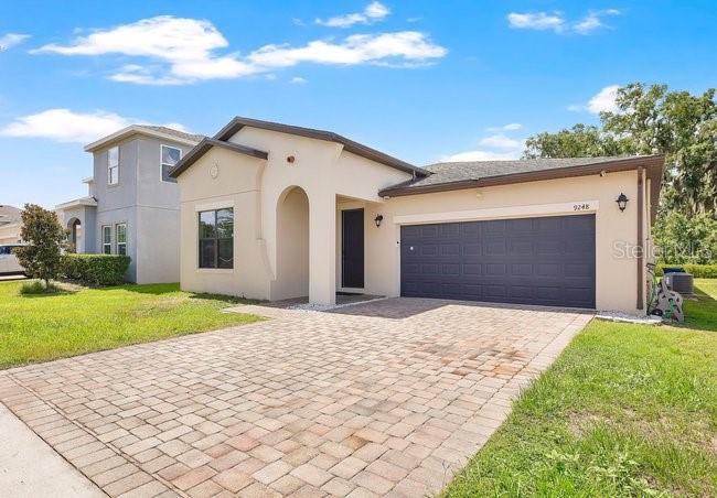 Residential in GROVELAND 2