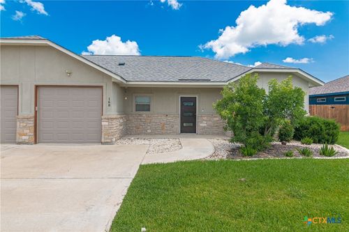 168 Navarro Xing, Seguin, TX, 78155-3016 | Card Image
