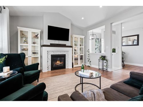 a-10494 Mcdonald Road, Chilliwack, BC, V2P6L5 | Card Image