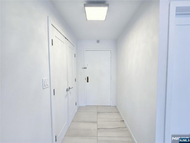 PH-6 - 1077 River Rd, House attached with 1 bedrooms, 2 bathrooms and null parking in Edgewater NJ | Image 22