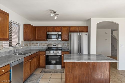 4655 Gracemont Ave, Las Vegas, NV, 89139-8702 | Card Image
