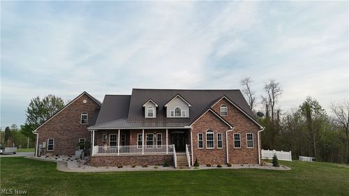 1384 Spider Ridge Rd, Parkersburg, WV, 26104-8480 | Card Image