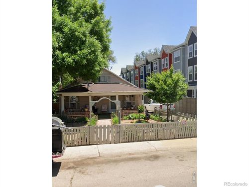 220 Emery St, Longmont, CO, 80501-5911 | Card Image