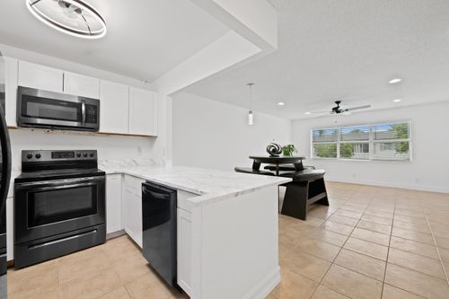 21-430 Se 2nd Ave, Deerfield Beach, FL, 33441-5488 | Card Image