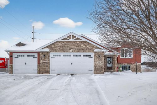 506 9th St Nw, Dodge Center, MN, 55927-7759 | Card Image