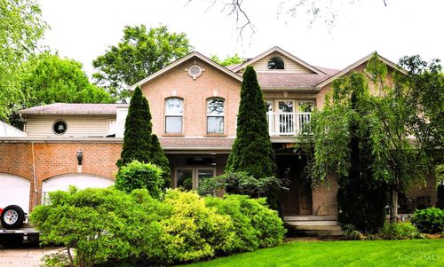 8030 Deershadow Ln, Montgomery, OH, 45242-4227 | Card Image