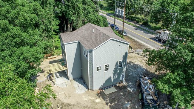 9 S Main St, House other with 4 bedrooms, 3 bathrooms and null parking in Derry NH | Image 13