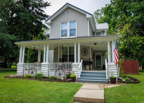 18 Fall St, Williamsport, IN, 47993-1214 | Card Image