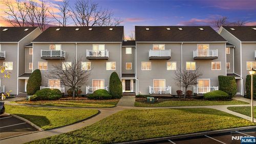 93 Presidential Dr, Englewood, NJ, 07631-3960 | Card Image