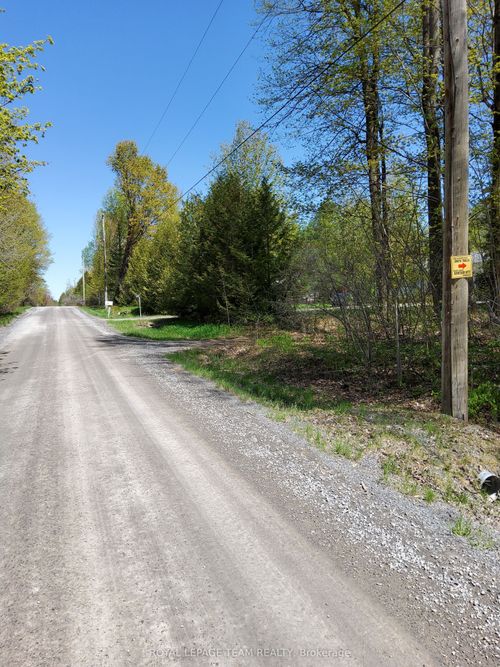 0 Totem Ranch Rd, Oxford Station, ON, K0G1T0 | Card Image