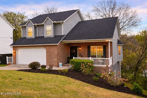 514 Orchard Dr, Clinton, TN, 37716-3411 | Card Image