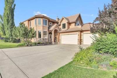 2 Canso Crt Sw, House other with 5 bedrooms, 3 bathrooms and 6 parking in Calgary AB | Image 1