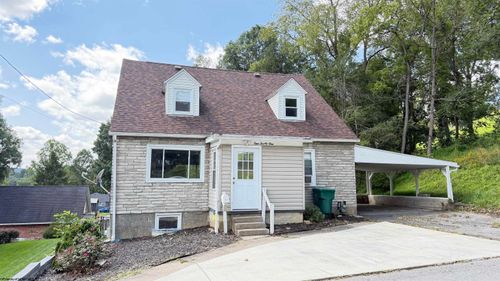 421 Johnson Ave, Clarksburg, WV, 26301-2448 | Card Image
