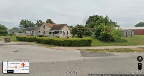 1010 E Olive St, Staunton, IL, 62088-1283 | Card Image