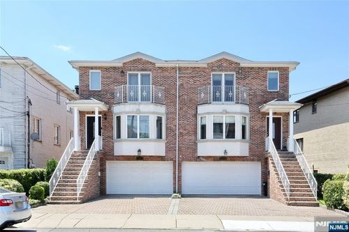 400 Lawton Ave, Cliffside Park, NJ, 07010-1902 | Card Image