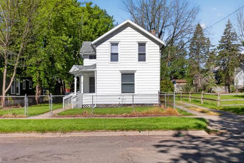 610 Backus St, Jackson, MI, 49202-3226 | Card Image