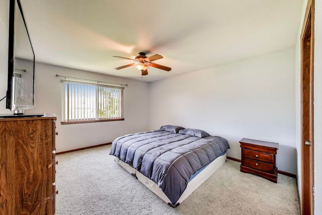2512 Fox Meadow Dr, House other with 3 bedrooms, 2 bathrooms and 2 parking in Crest Hill IL | Image 7