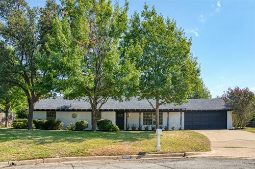 6451 El Toro Ct, Fort Worth, TX, 76133-5511 | Card Image