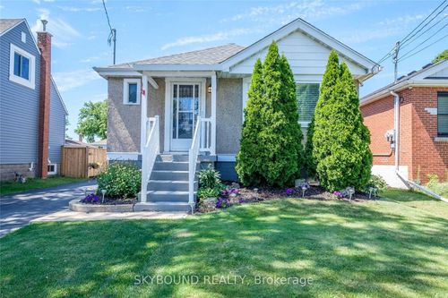 28 E 39th St, Hamilton, ON, L8V4H1 | Card Image
