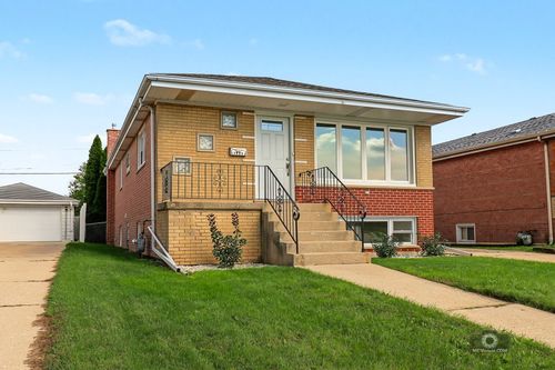 7925 Natchez Ave, Burbank, IL, 60459-1737 | Card Image