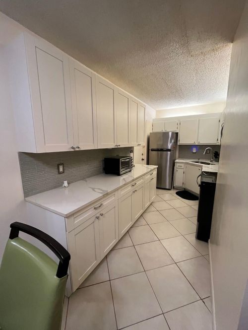 apt-103a-649 W Oakland Park Blvd, Wilton Manors, FL, 33311-1736 | Card Image