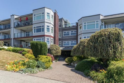 305-1220 Fir St, White Rock, BC, V4B4B1 | Card Image