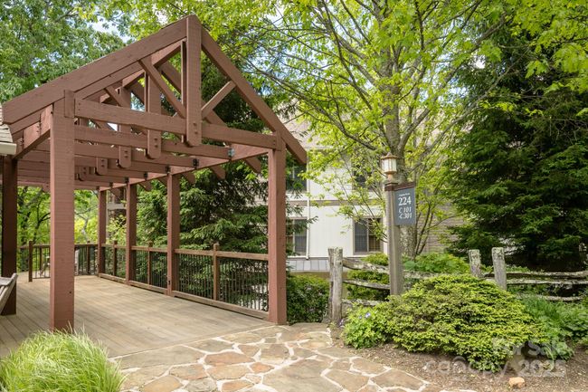 C - 224 Logging Horse Rd, Condo with 3 bedrooms, 3 bathrooms and null parking in Burnsville NC | Image 38