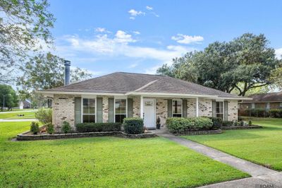 2218 Marie St, House other with 3 bedrooms, 2 bathrooms and null parking in Zachary LA | Image 1