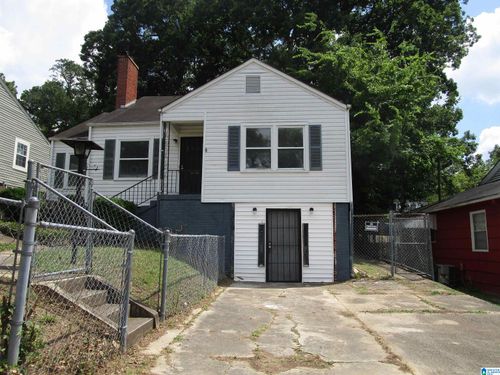 1319 31st Street Ensley, BIRMINGHAM, AL, 35218-3211 | Card Image