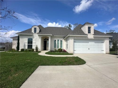 2037 Begue Ln, Covington, LA, 70433-5989 | Card Image