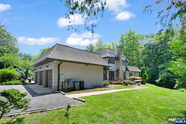 326 Ridge Rd, House other with 4 bedrooms, 4 bathrooms and null parking in Cedar Grove NJ | Image 45