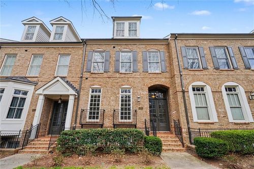 657 Lockton Pl, Sandy Springs, GA, 30342-5044 | Card Image