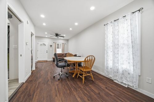 14504 S Mckinley Ave, Posen, IL, 60469-1219 | Card Image