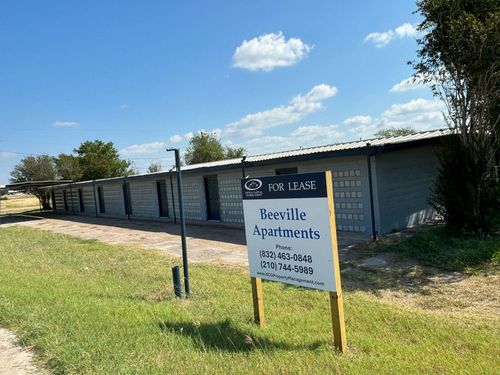 1627 Fm 351, Beeville, TX, 78102-8197 | Card Image